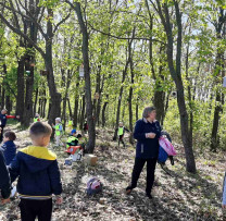 Inspectorii de mediu din Leova îi implică pe copii în protejarea pădurilor locale