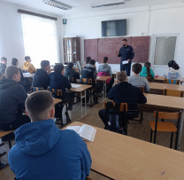 Educație ecologică la Căușeni: elevii din Opaci, implicați în activități dedicate „Lunii Pădurii”