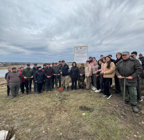 Generația Pădurii plantează în  Briceni
